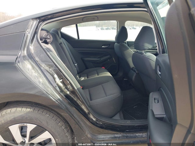 Nissan Altima S Fwd