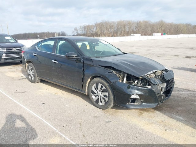 Nissan Altima S Fwd