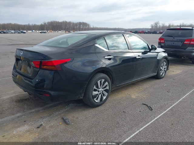 Nissan Altima S Fwd