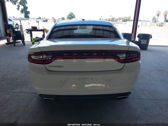 Dodge Charger Se