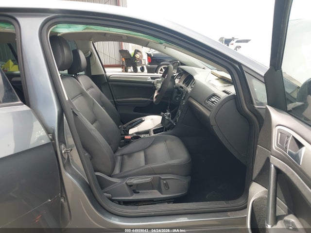 Volkswagen Golf Tsi S 4-door