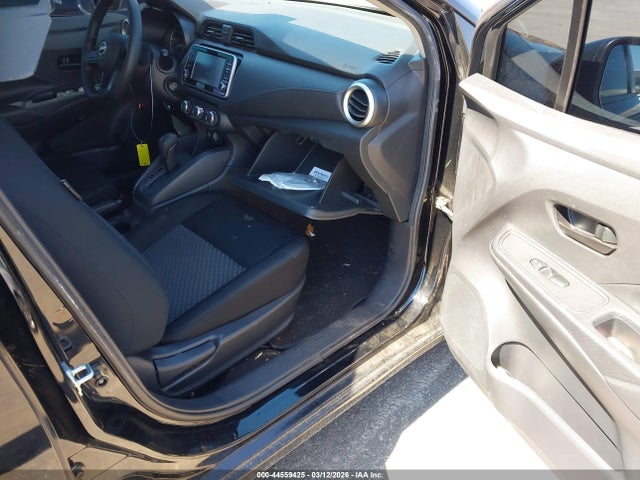 Nissan Versa 1.6 S