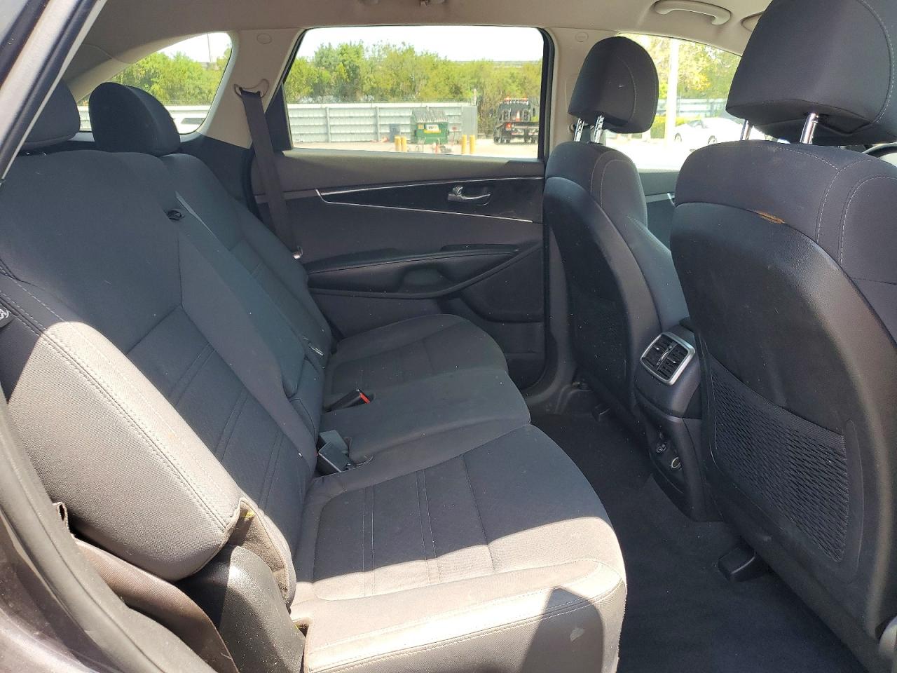 Kia Sorento Lx V6