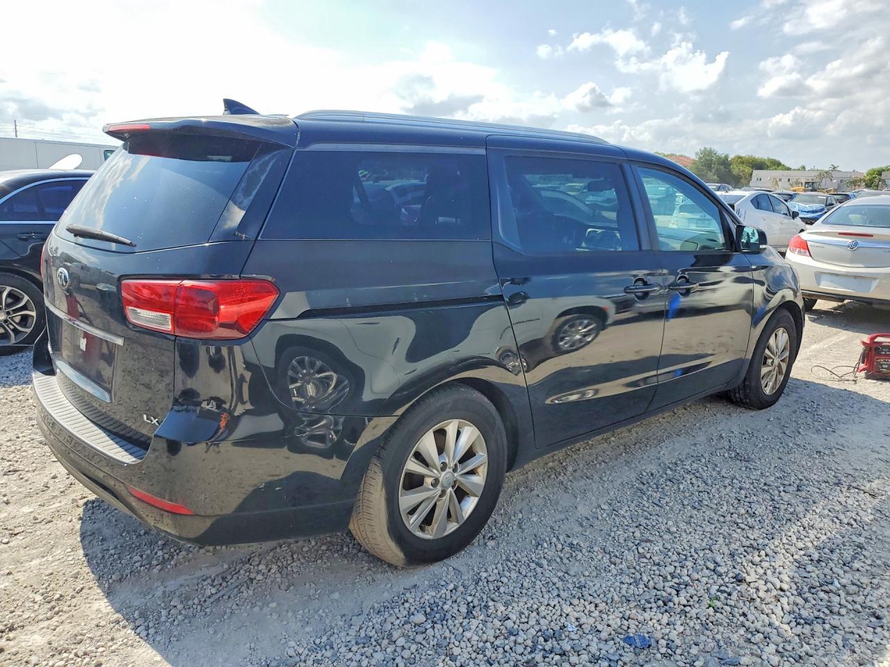 Kia Sedona Lx
