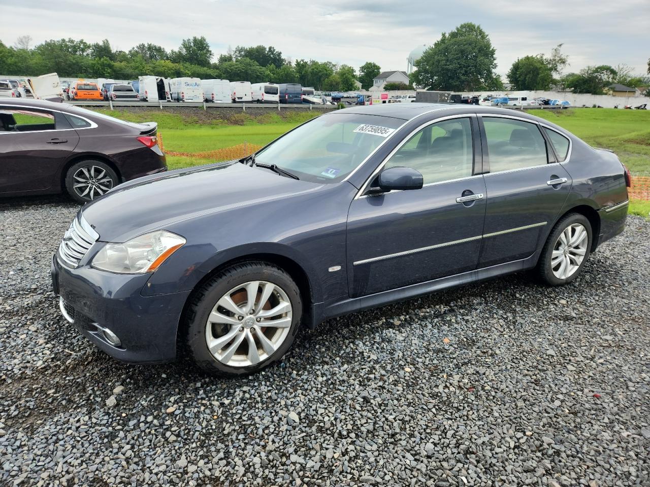 Salvage INFINITI M35 Image