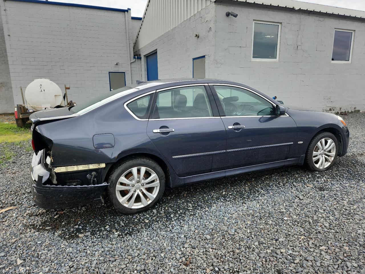 INFINITI M35 Base