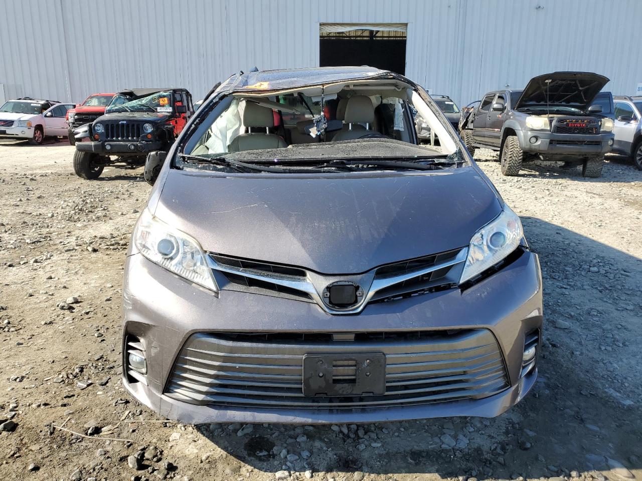 Toyota Sienna Xle
