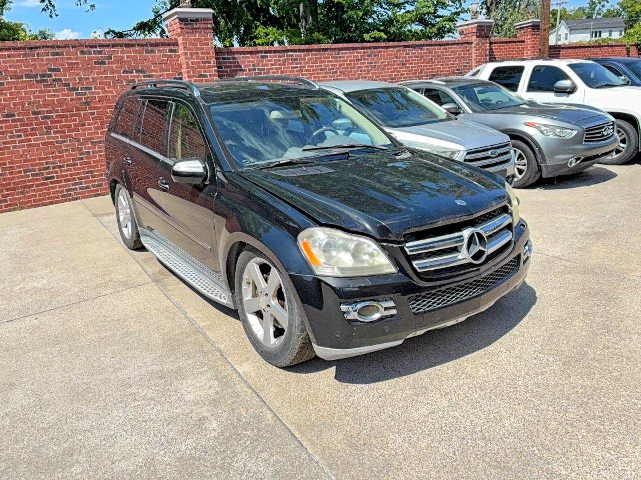 Salvage Mercedes-Benz G-Class Image
