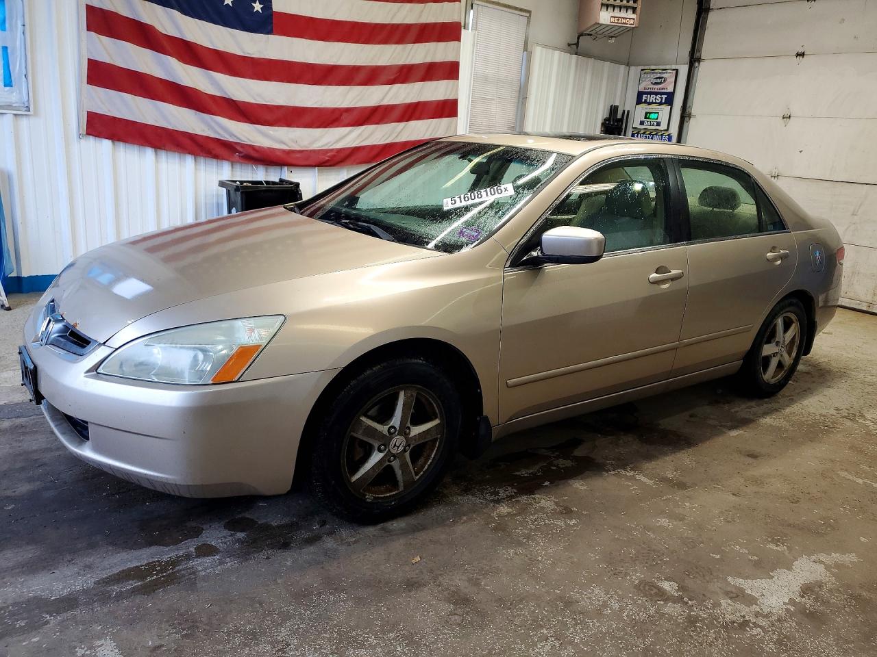 Salvage Honda Accord Image