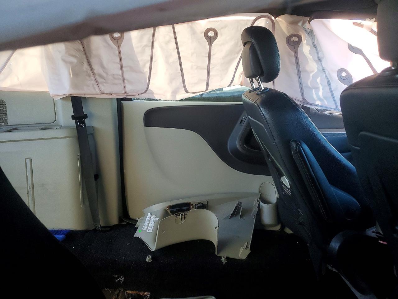 Dodge Caravan Sxt