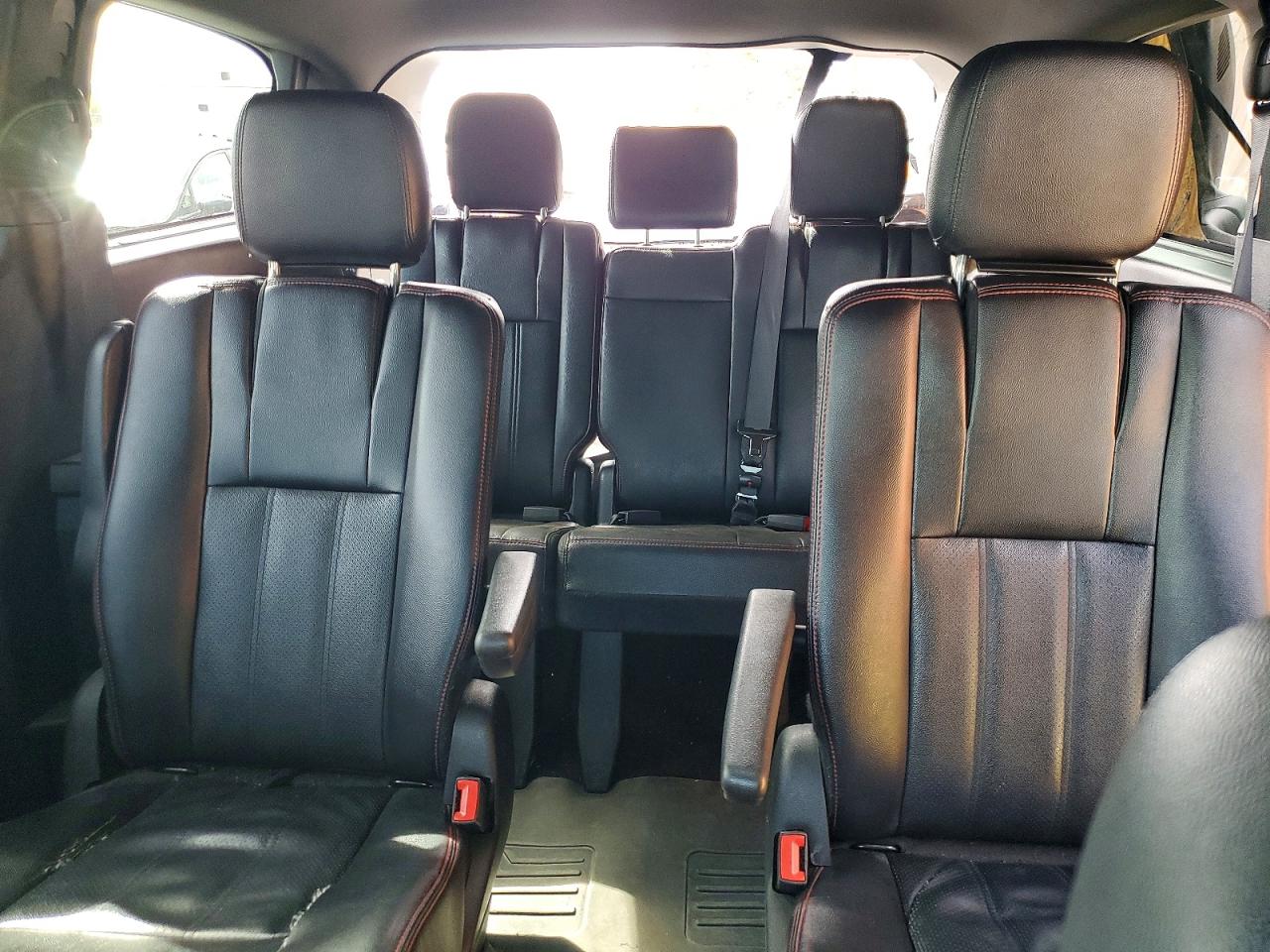Dodge Caravan Gt