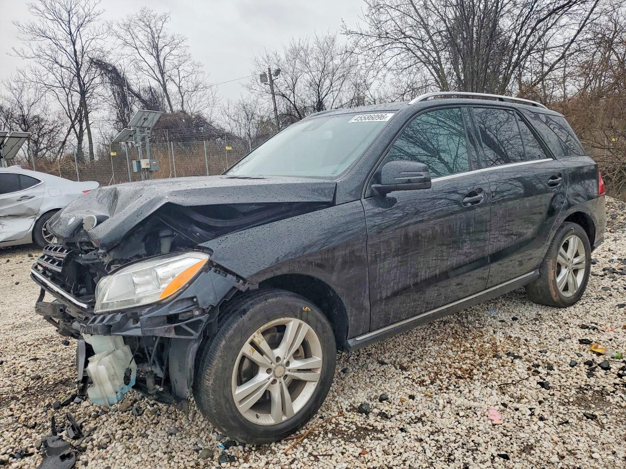 Salvage Mercedes-Benz M-Class Image