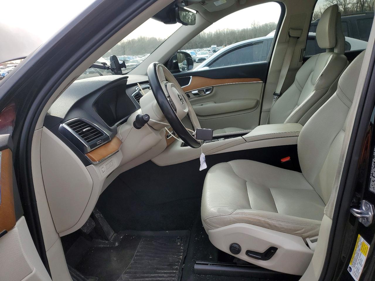 Volvo Xc90 T8 Re T8 Recharge Momentum