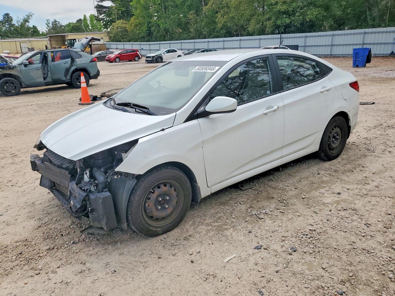 Salvage Hyundai ACCENT Image