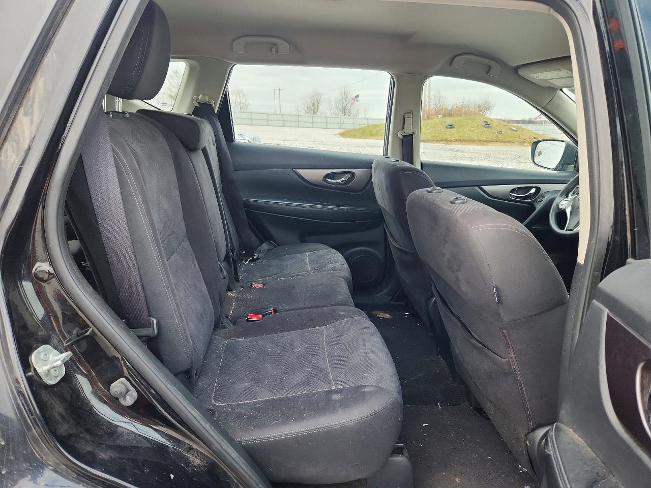Nissan Rogue S