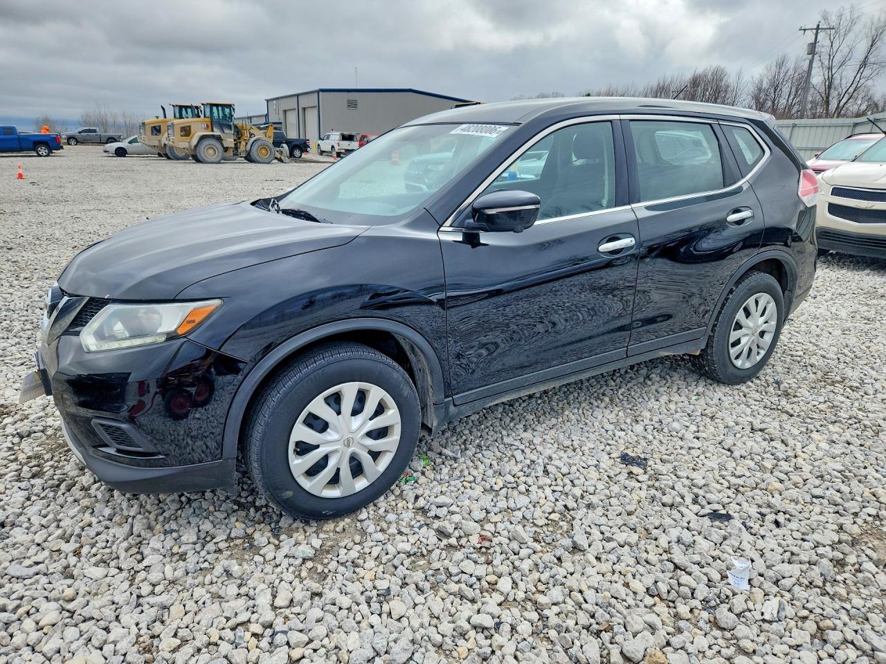 Salvage Nissan Rogue Image