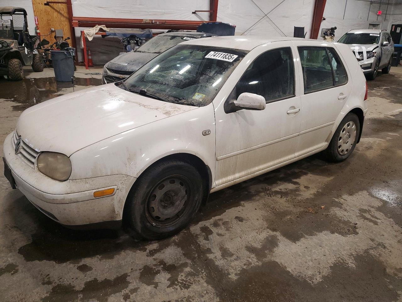 Salvage Volkswagen Golf Image