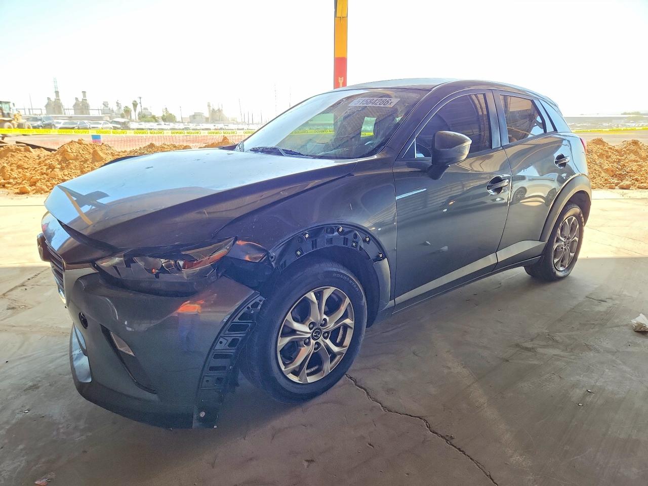 Salvage Mazda Cx Image