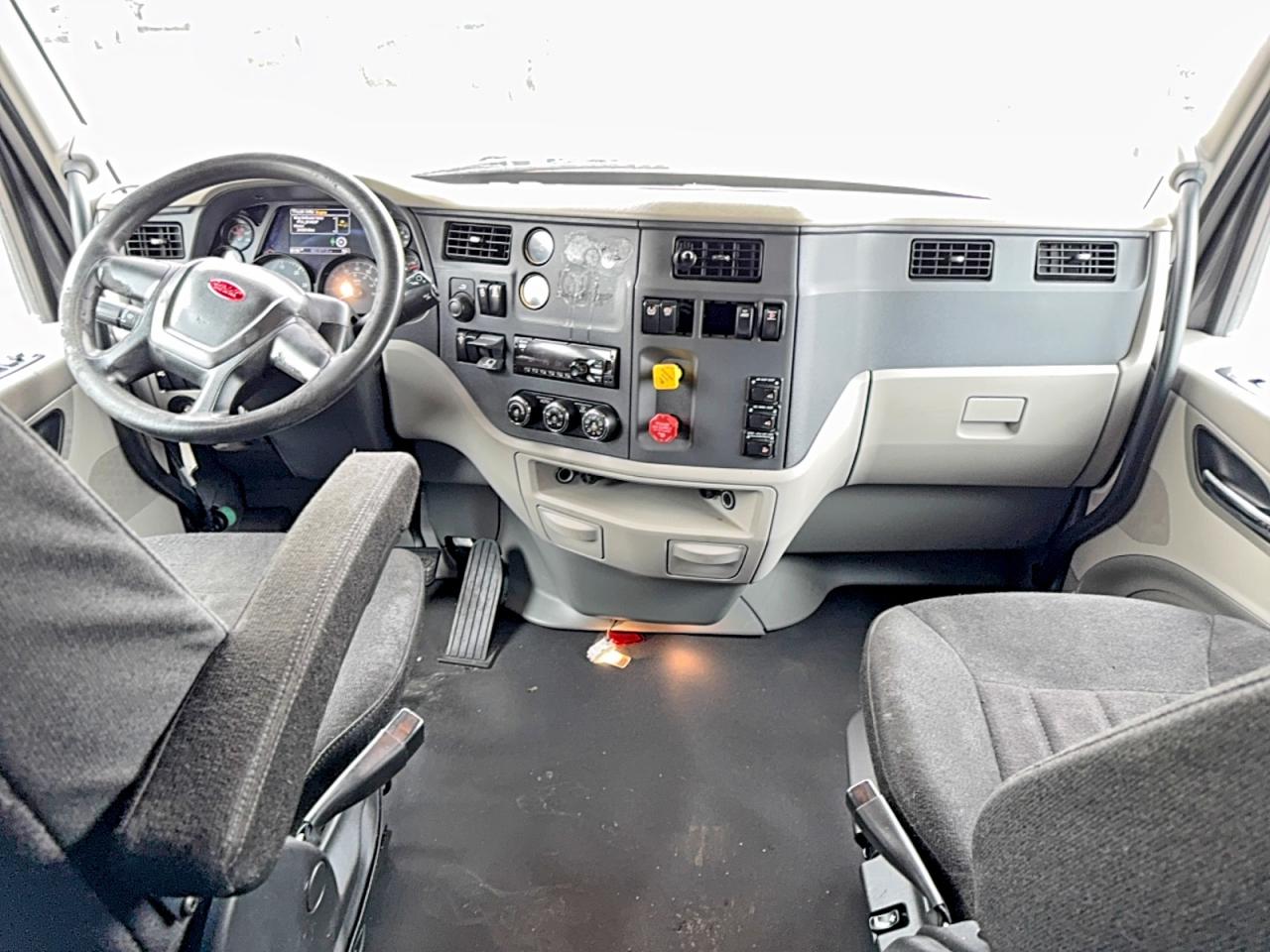 Peterbilt 579