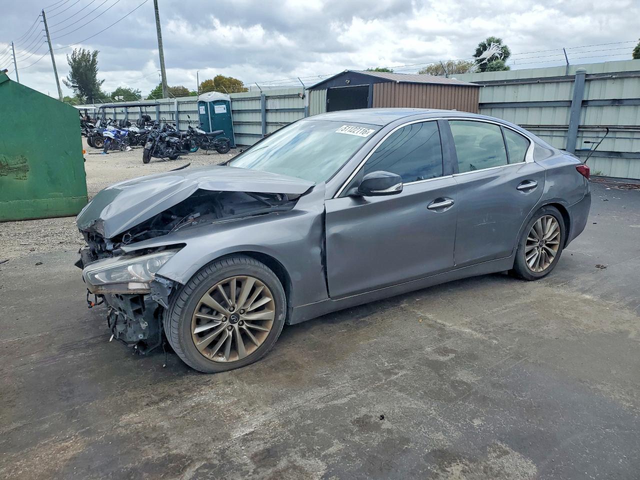 Salvage INFINITI Q50 Image