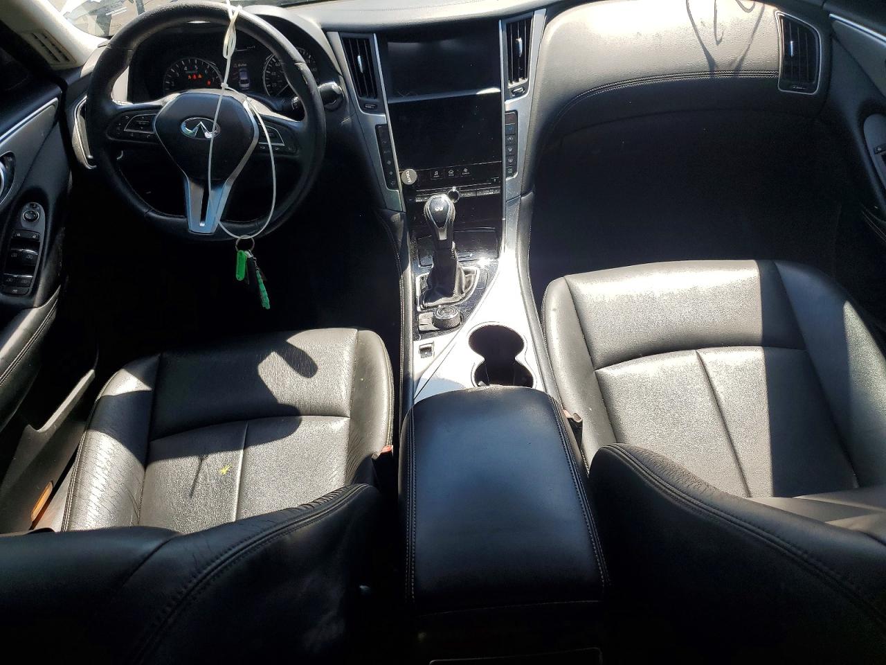 INFINITI Q50 3.0t Luxe
