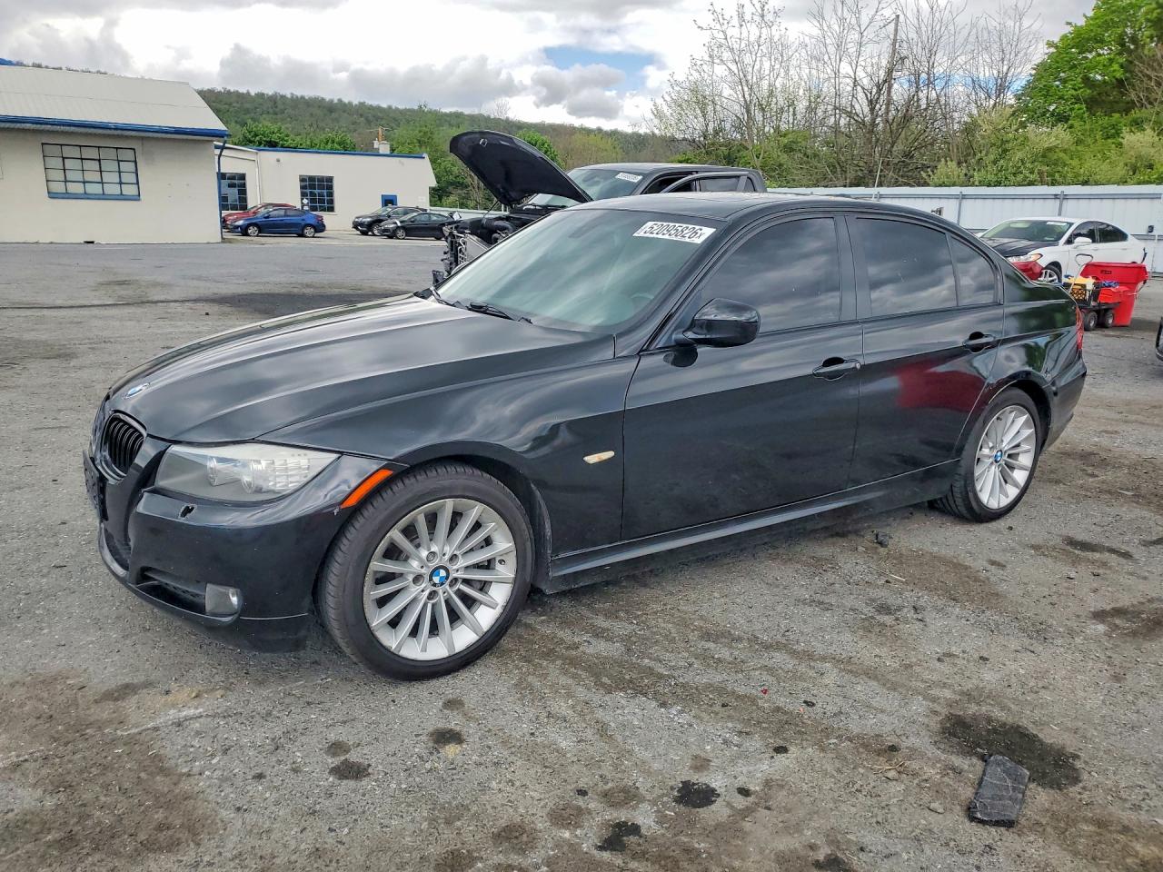 Salvage BMW 3 Series Image