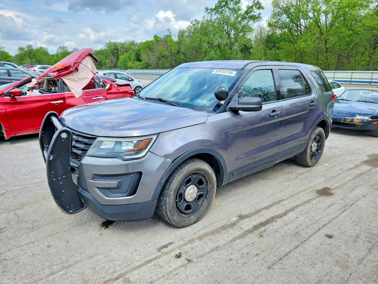 Salvage Ford Explorer Image