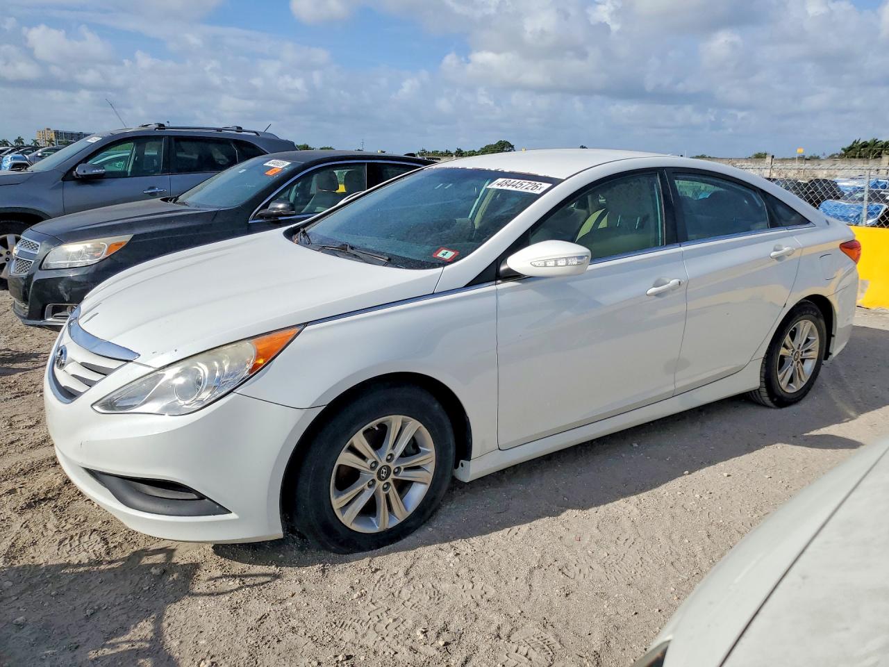 Salvage Hyundai SONATA Image