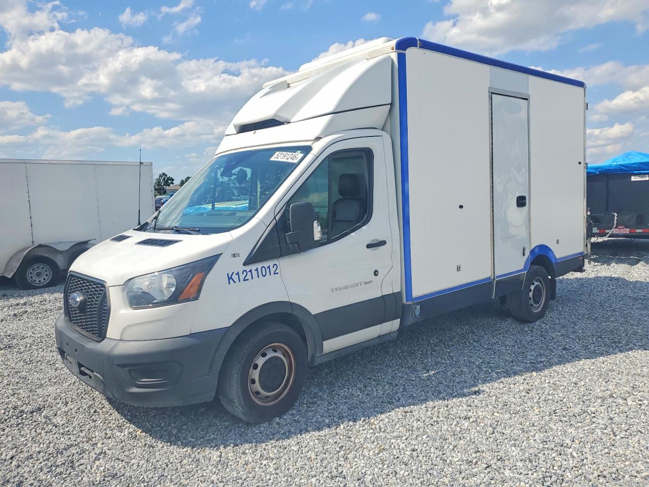 Salvage Ford Transit Image
