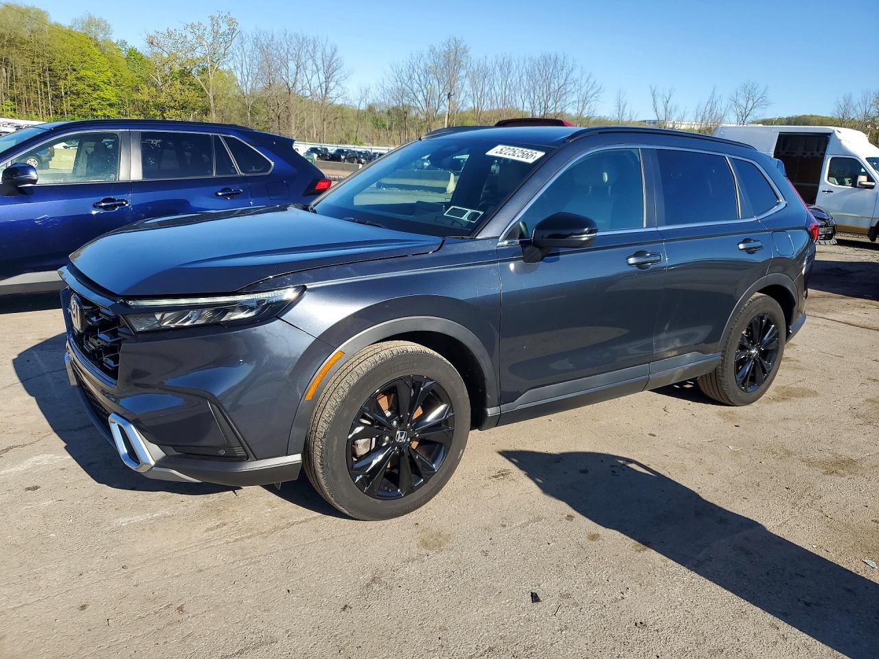 Salvage Honda Crv Image