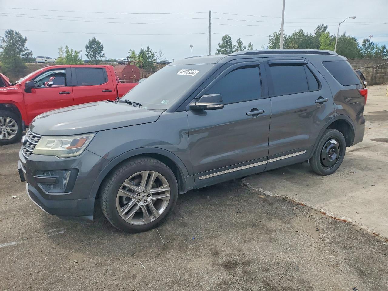 Salvage Ford Explorer Image