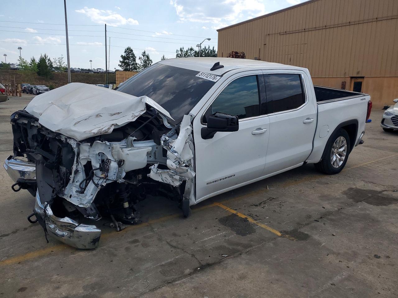 Salvage GMC Sierra Image