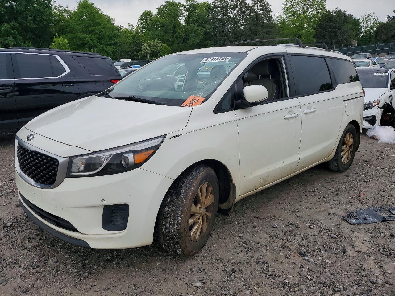Salvage Kia Sedona Image