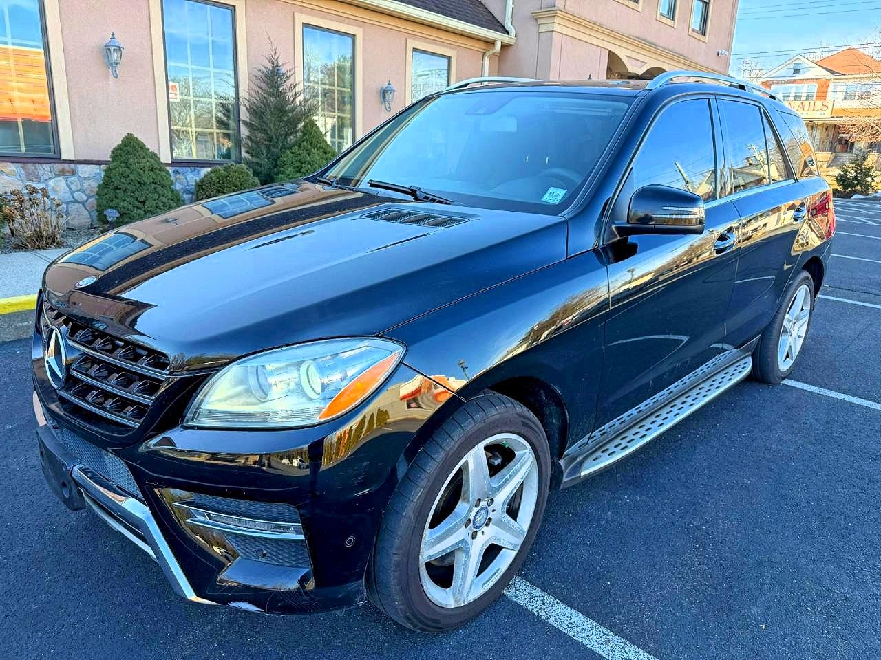 Salvage Mercedes-Benz M-Class Image