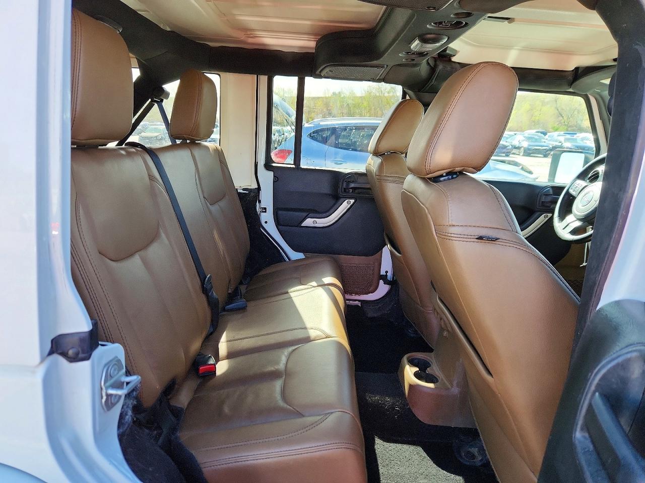 Jeep Wrangler Sahara