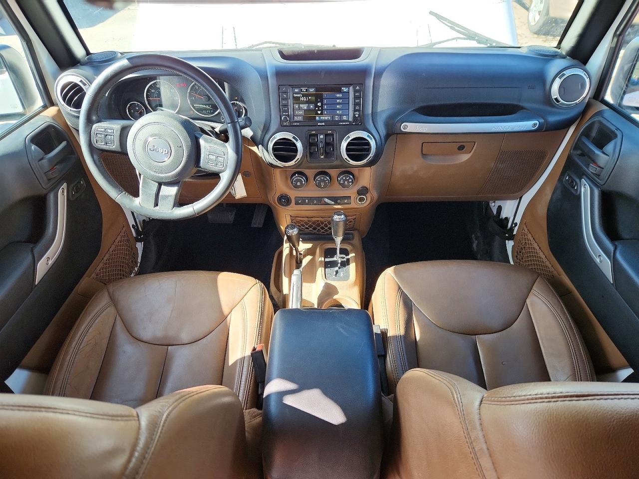 Jeep Wrangler Sahara