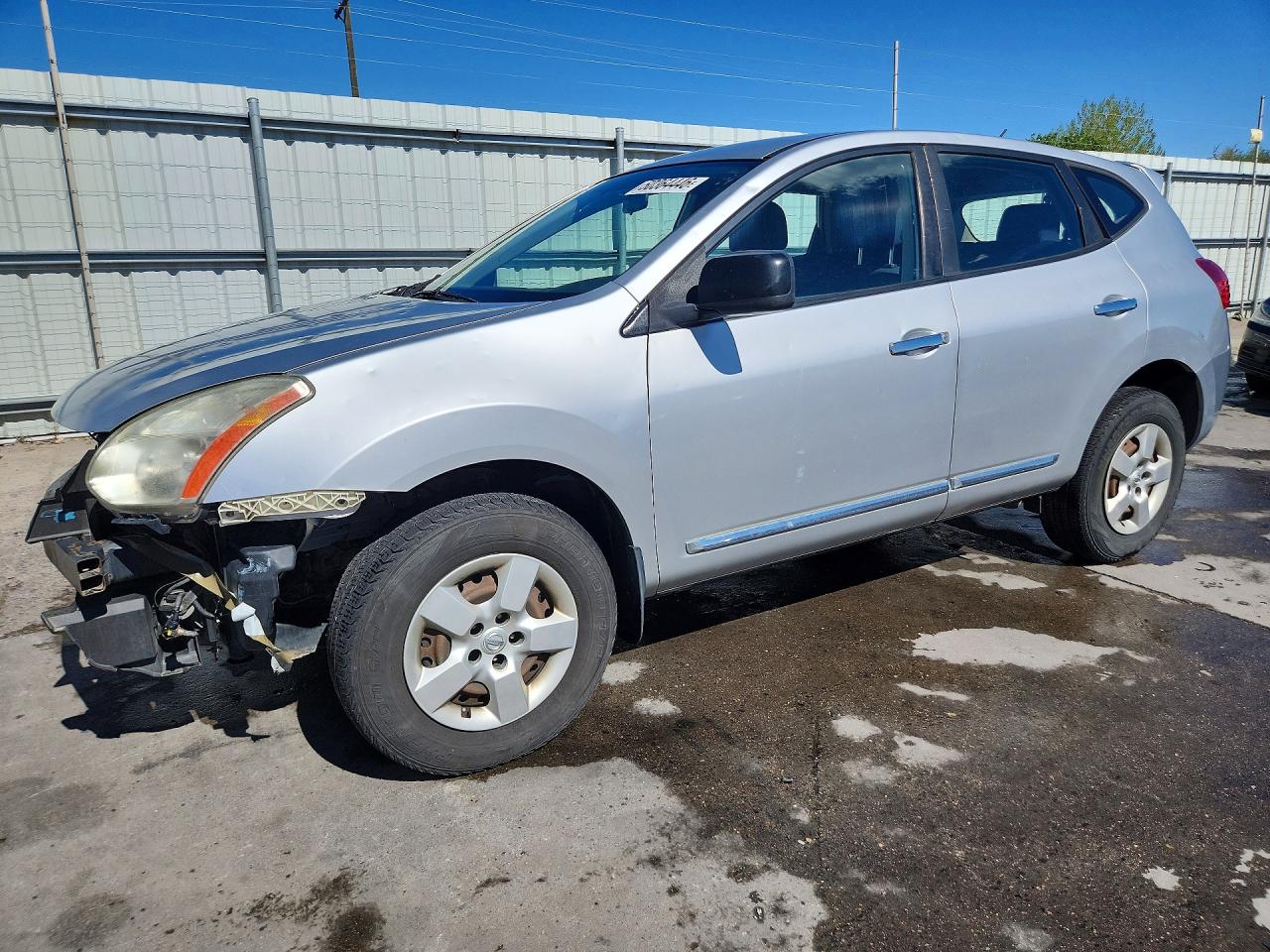 Salvage Nissan Rogue Image