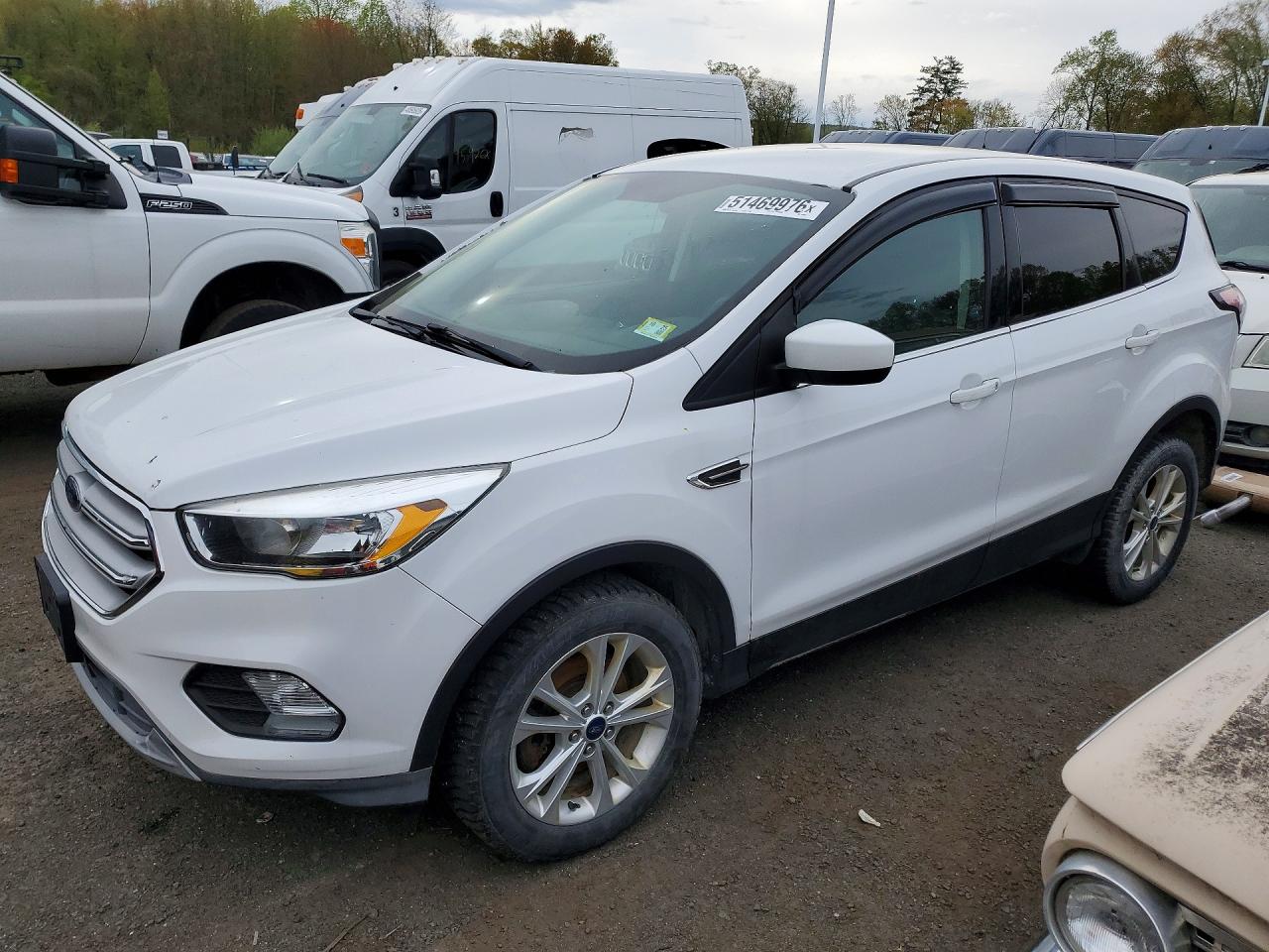 Salvage Ford Escape Image