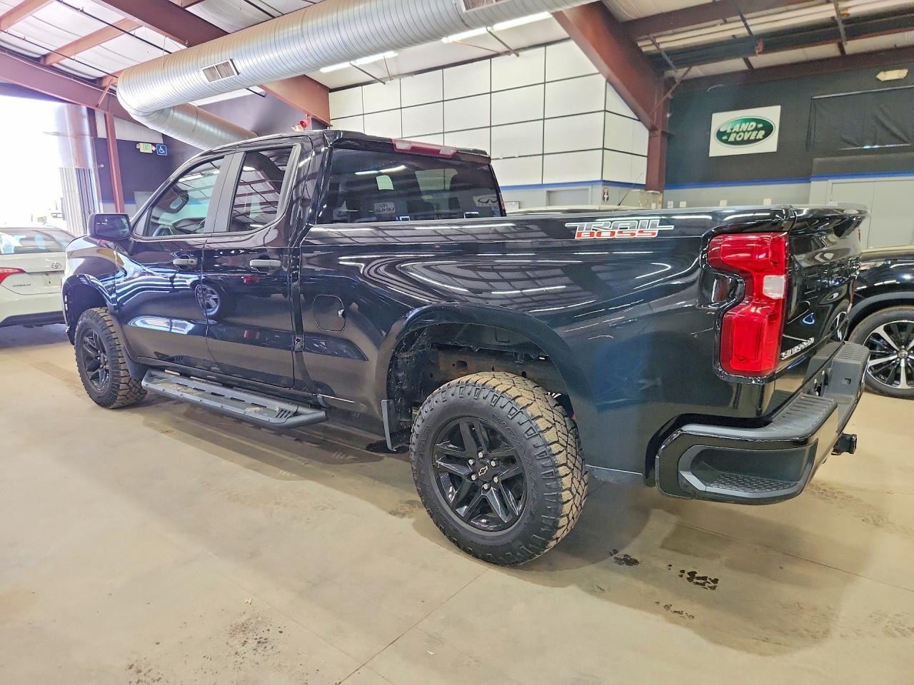 Chevrolet Silverado K1500 Trail Boss Custom