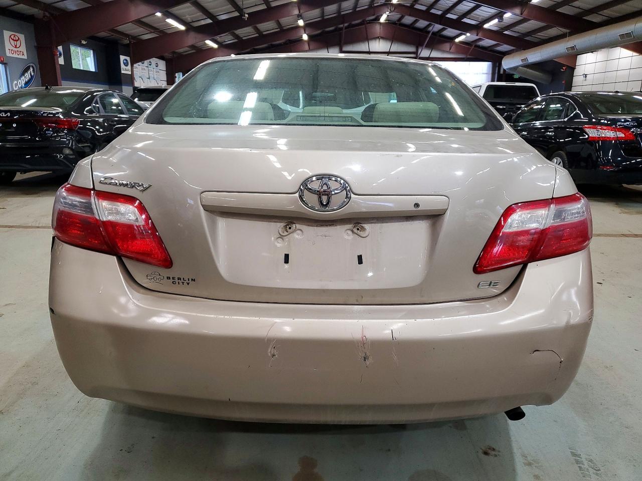 Toyota Camry Ce