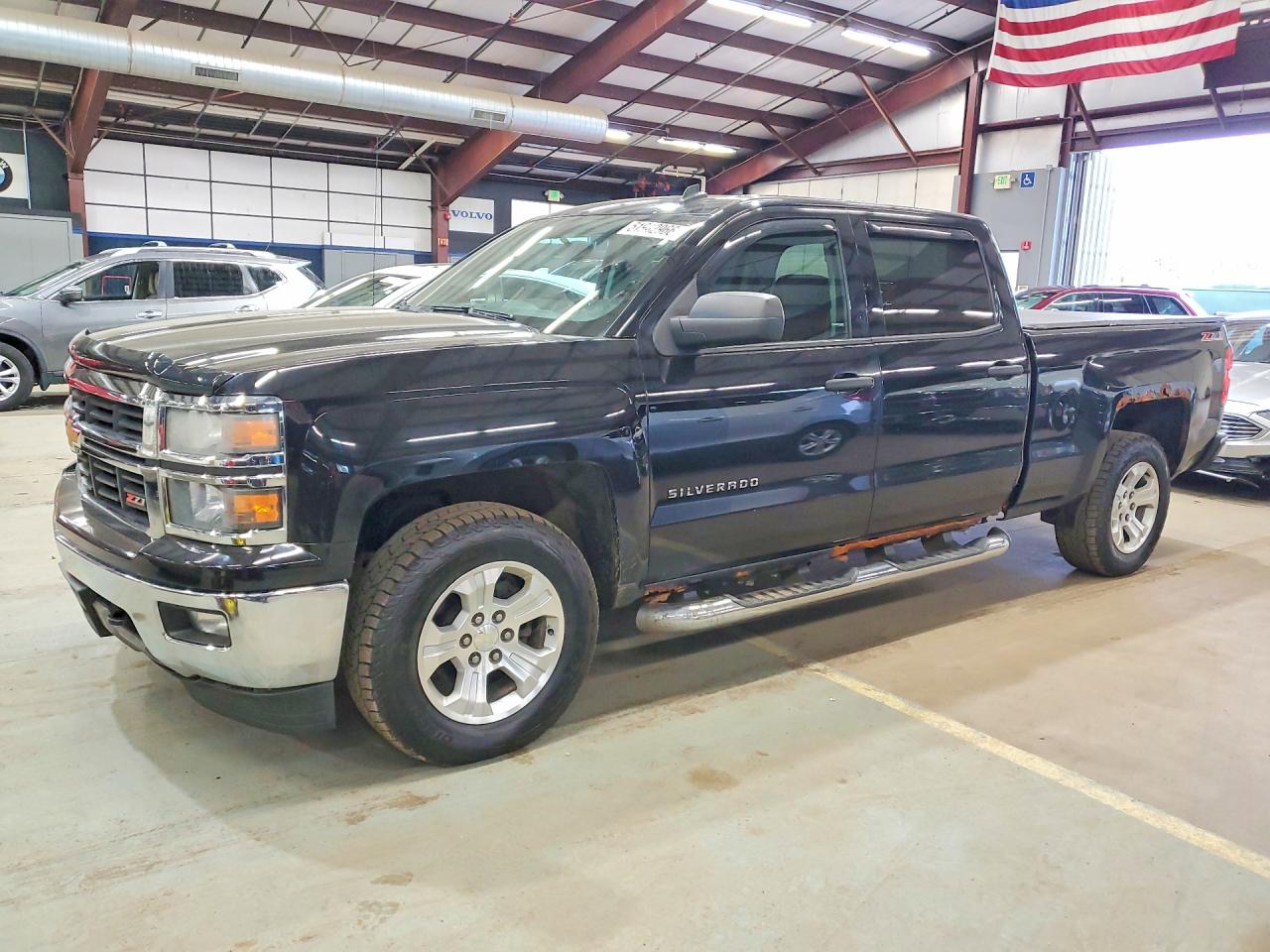 Salvage Chevrolet Silverado Image