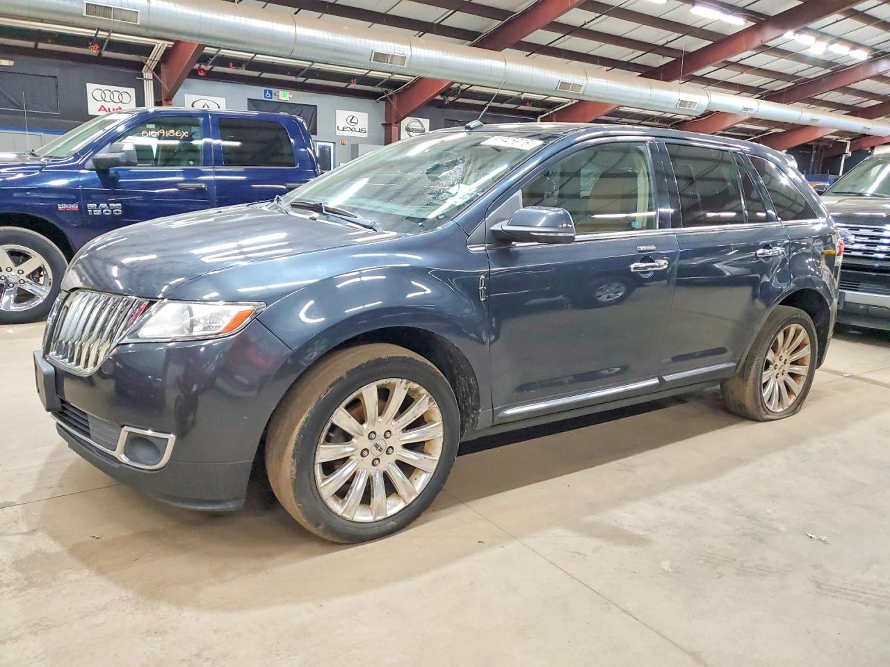 Salvage Lincoln MKX Image