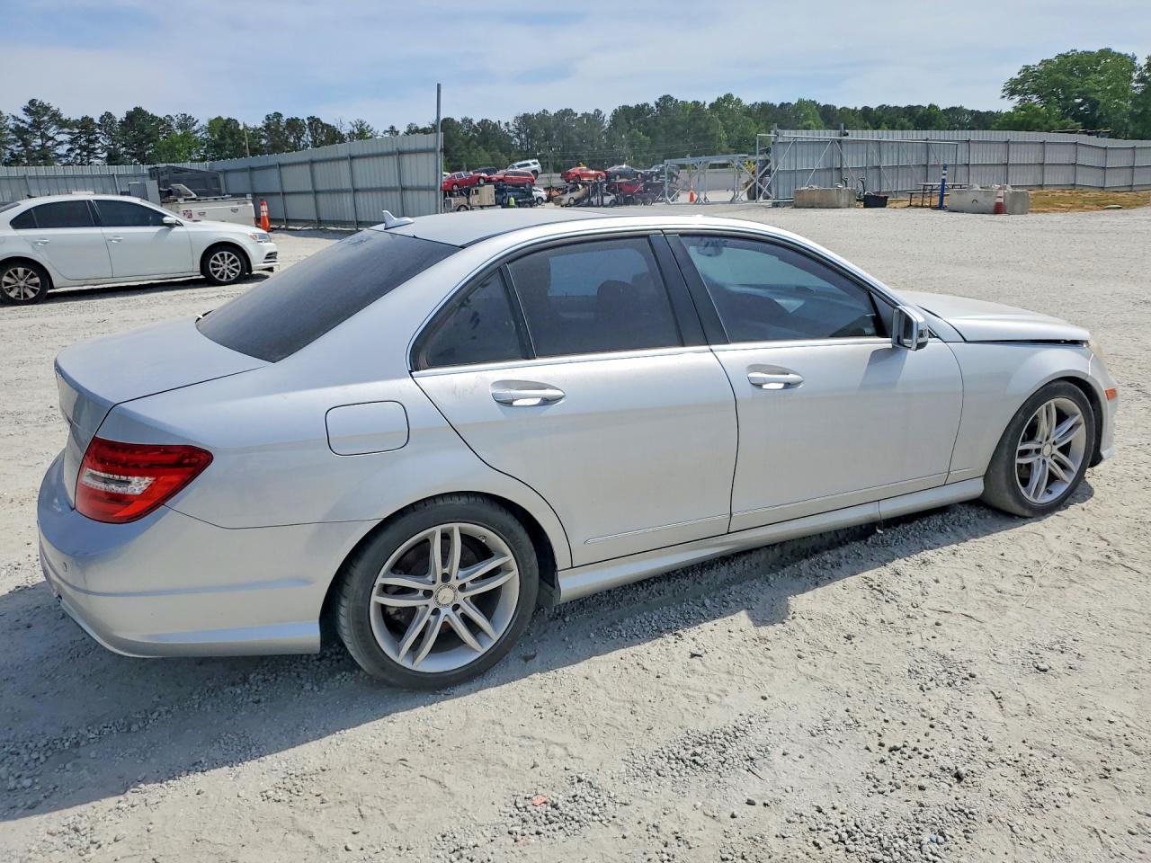 Mercedes-Benz C-Class 250