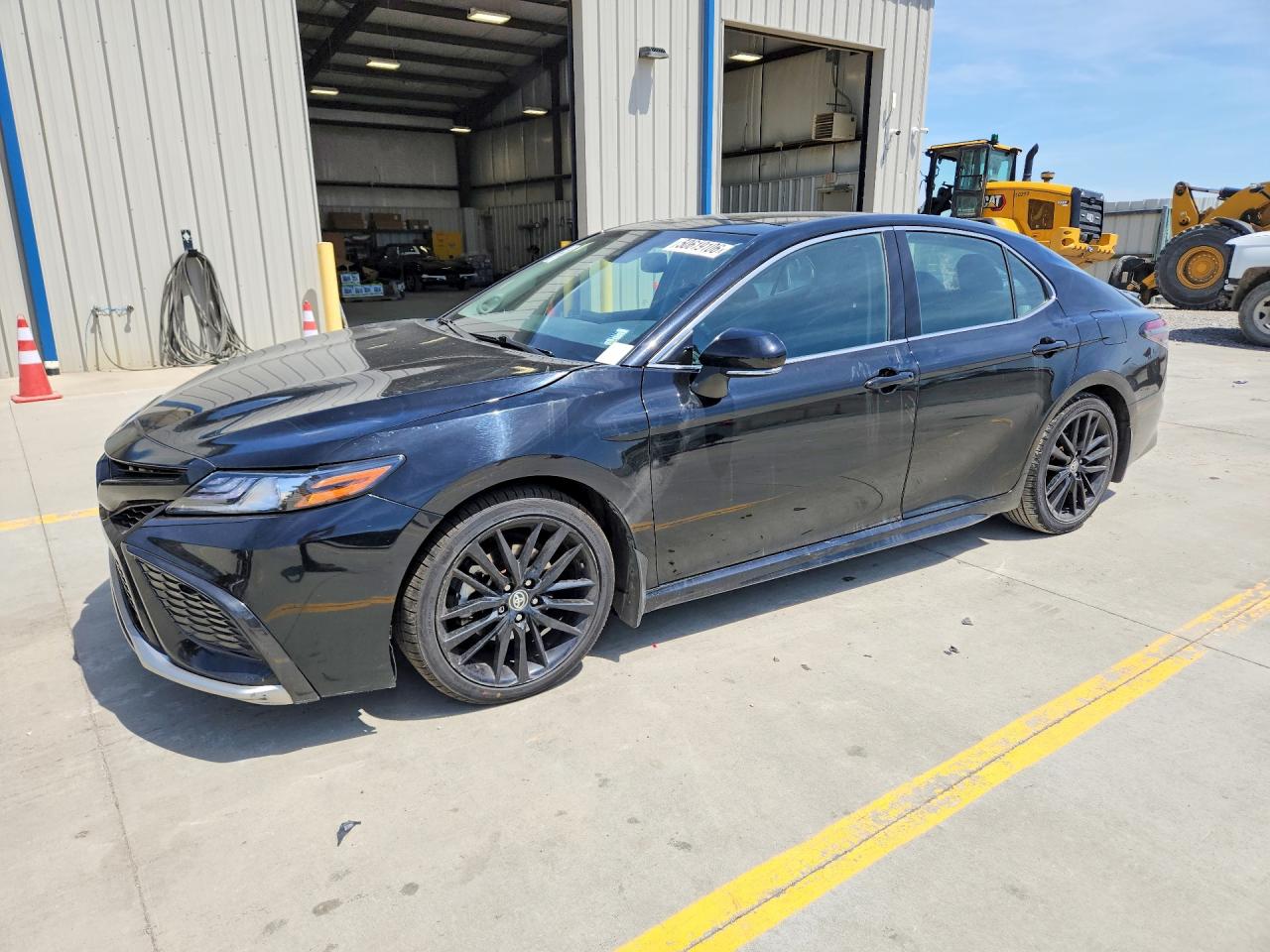 Salvage Toyota Camry Image