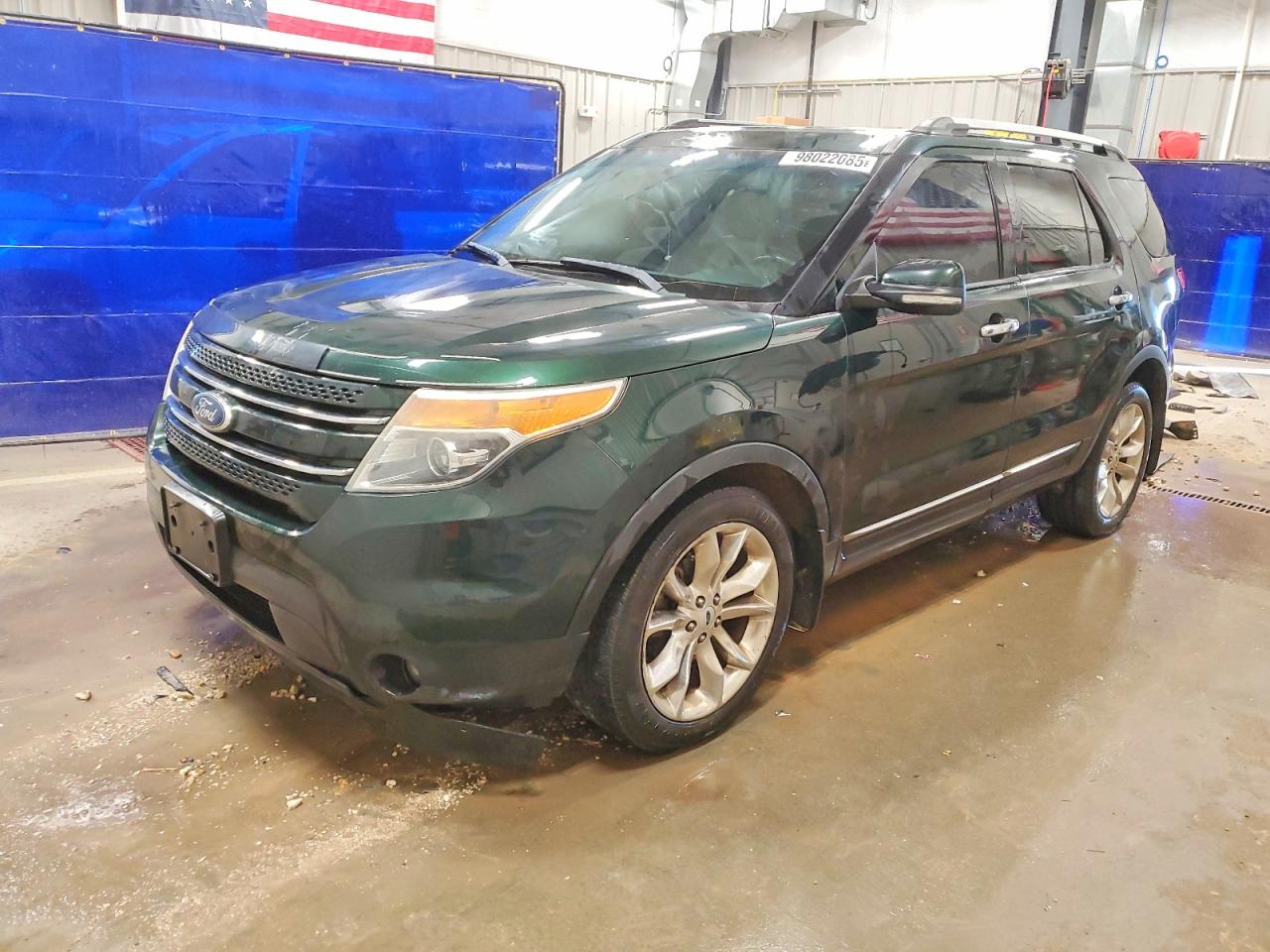 Salvage Ford Explorer Image