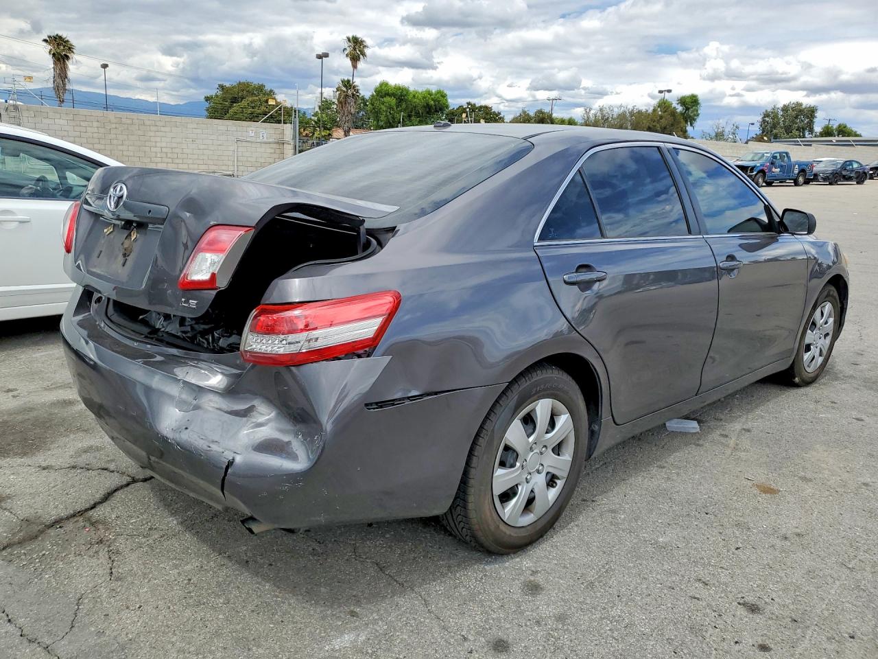 Toyota Camry Le