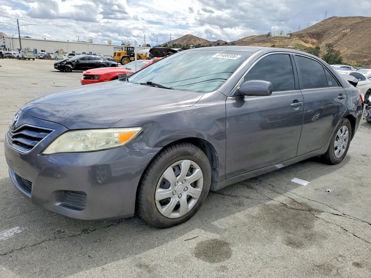 Salvage Toyota Camry Image