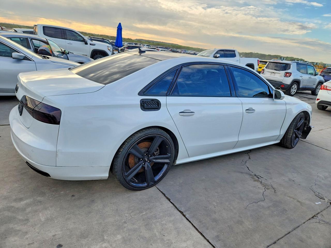 Audi A8 L Quattro