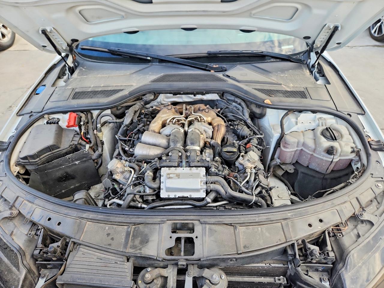 Audi A8 L Quattro