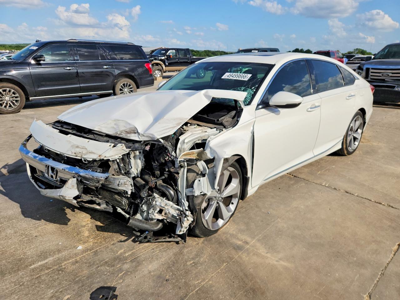Salvage Honda Accord Image